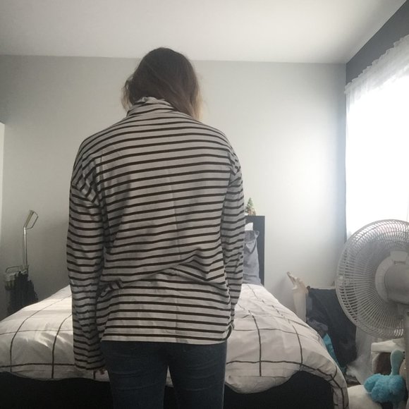 stripped turtleneck - Picture 3 of 3